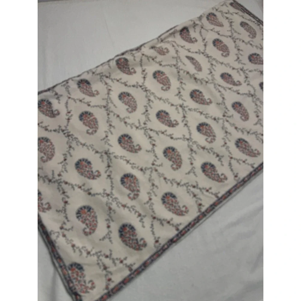 Pottery Barn King Pillow Shams Cream Blue Paisley Cotton Linen Blend 2pc